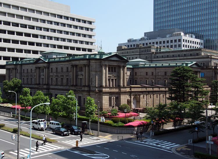 日本央行委员野口旭:根据现在的数据,退出宽鬆政策的时间可能会提前
